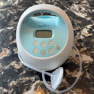 Spectra Baby Breast Pump in White and Blue